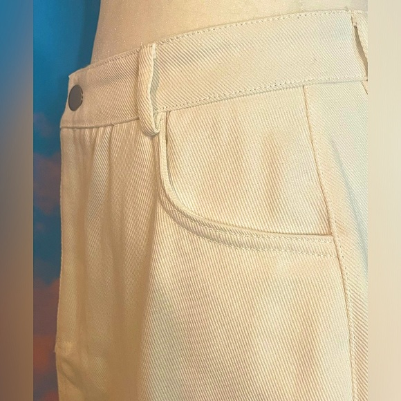 Stylish and Simple White Cotton Denim Midi Pencil Skirt (Small-Medium) - Picture 6 of 10